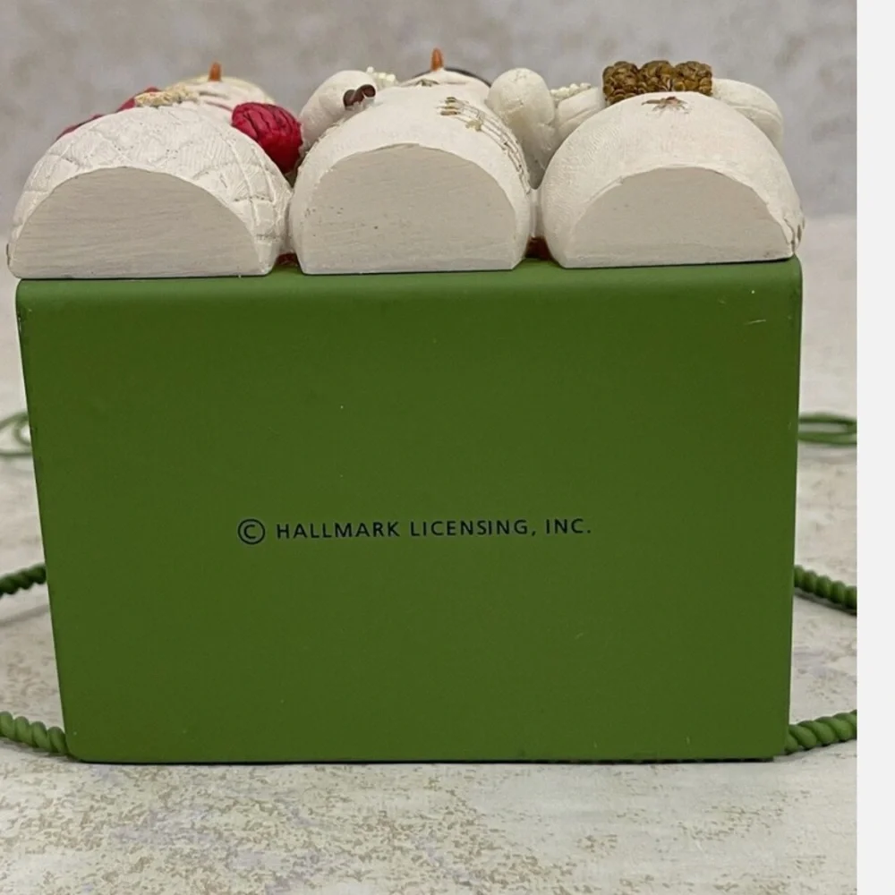 Hallmark Vintage Christmas Card Holder Festive Snowman Trio with Green Wire Tree